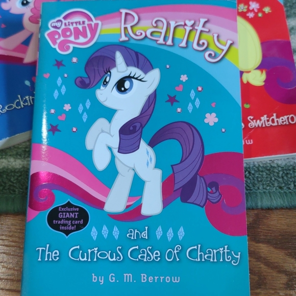 Books - Picture 3 of 4